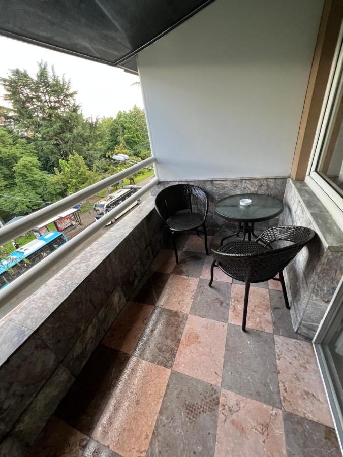 Twins Guest House Batumi Ngoại thất bức ảnh