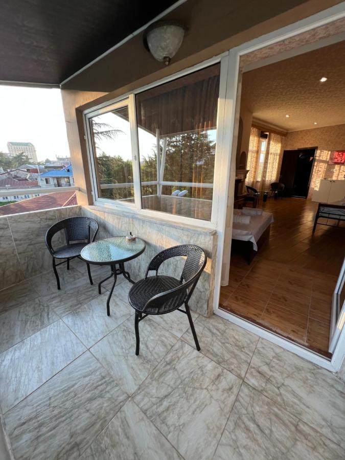 Twins Guest House Batumi Ngoại thất bức ảnh